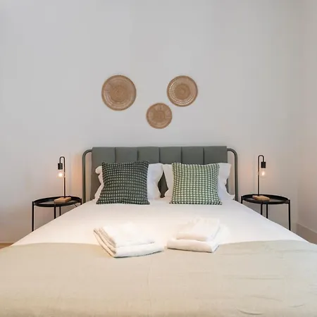 Lisbon's Heart Апартаменти *