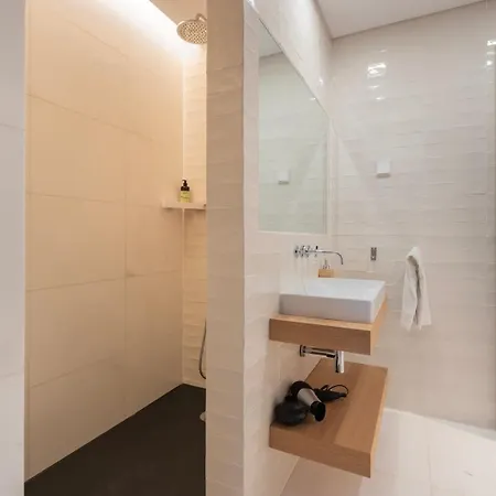 Lisbon's Heart Апартаменти