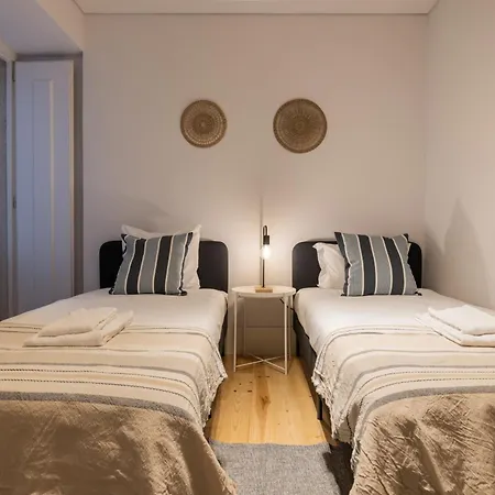 Lisbon's Heart Vi Apartment