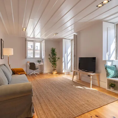 Lisbon's Heart Vi Apartment
